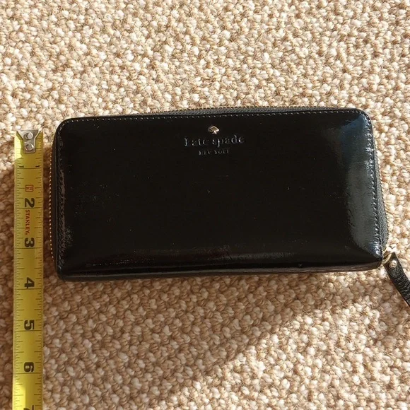 Kate Spade NY clutch wallet - Picture 8 of 9